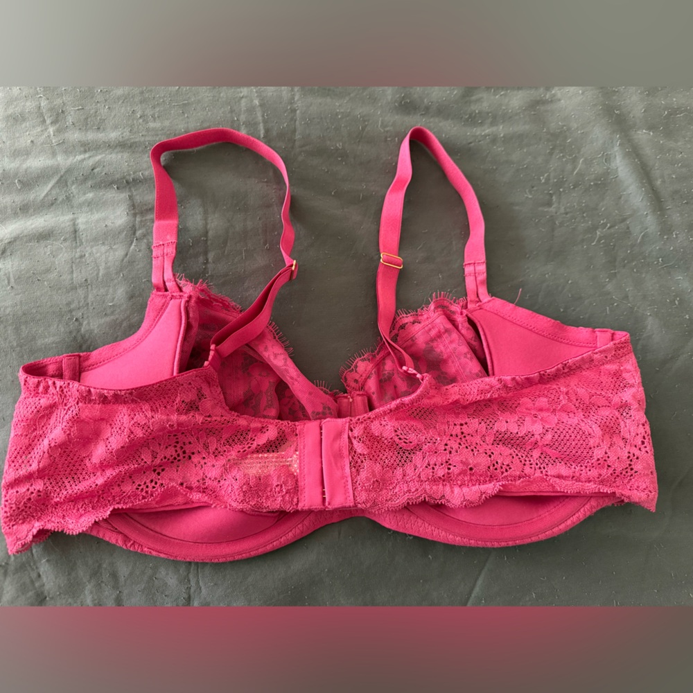 Victoria's Secret Wickd Unlined Lace Bra in Lucious Rose 42D - Picture 2 of 4